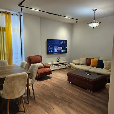 Xplore Xpress Center Spacious *